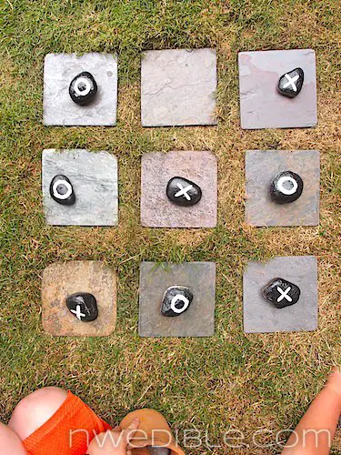 P7174710 DIY: Garden Tic Tac Toe in decoration 2  with garden game DIY 