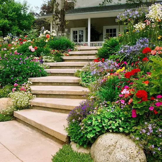 10 Hillside Landscaping Tips | 1001 Gardens