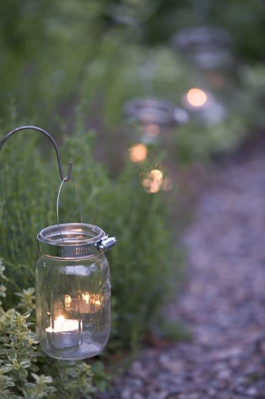 Garden Lights from Glass and Candles 21 - Flowers & Plants