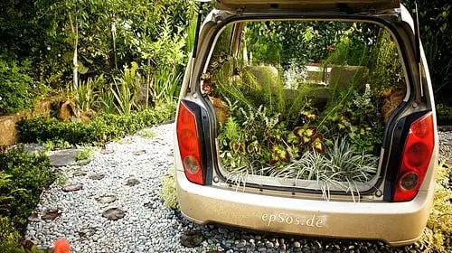Creative Garden Landscape Car 1 - Flowers & Plants - 1001 Gardens Creative garden
