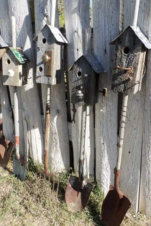 Old Tools = Vintage Birhouses 1 - Bird Feeders & Houses