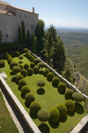 arcades-italian-garden