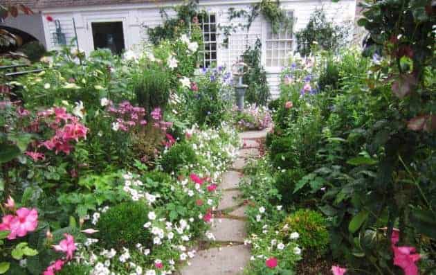14 Garden Landscape Design Ideas 11 - Landscape & Backyard Ideas - 1001 Gardens 1751-630x397