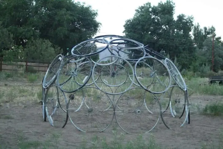 Bicycle Rim Vertical Gardening Dome - flowers-plants-planters Bicycle Rim Vertical Gardening Dome - flowers-plants-planters