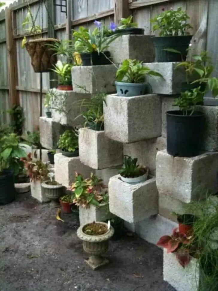 Diy: Cinderblock Planters 25 - Flowers & Plants