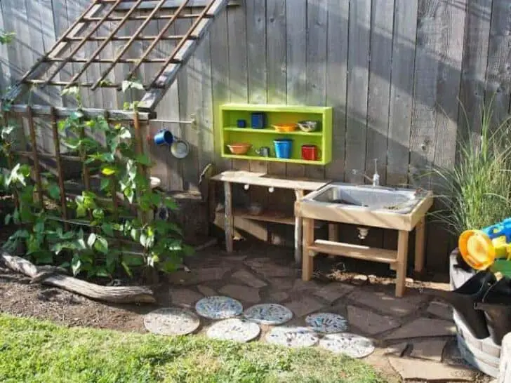 30 Kids Outdoor Mud Kitchen Ideas 9 - Kids Playhouses & Playgrounds