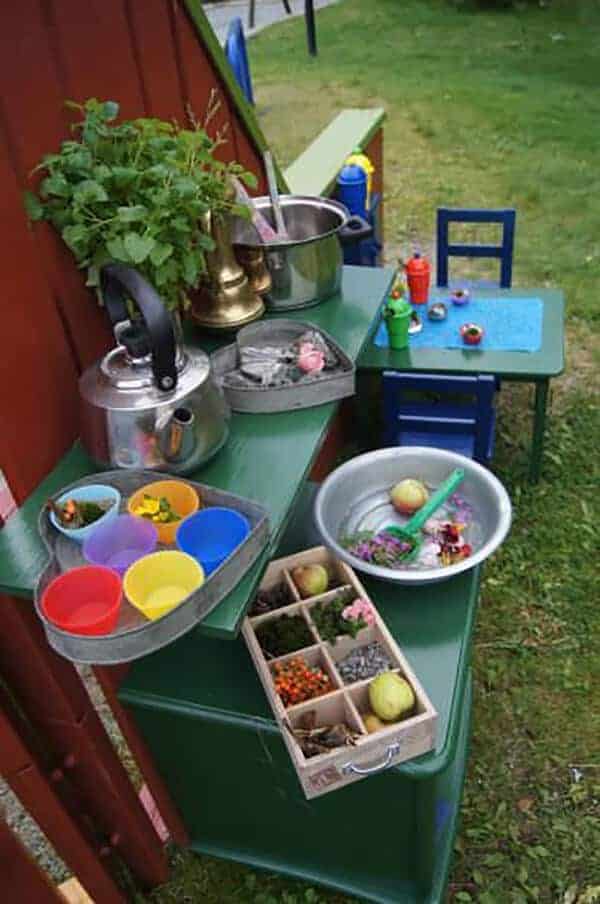 30 Kids Outdoor Mud Kitchen Ideas 46 - Kids Playhouses & Playgrounds