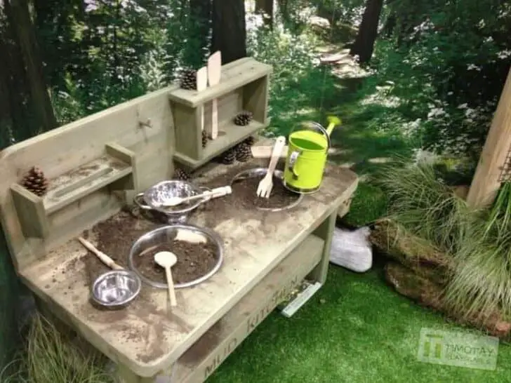 kids outdoor mud kitchen