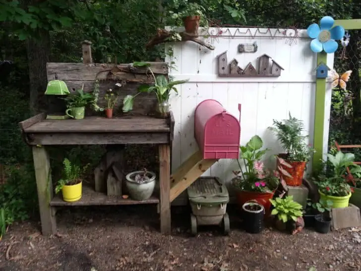 Yard Potting Area 15 - mailboxideas