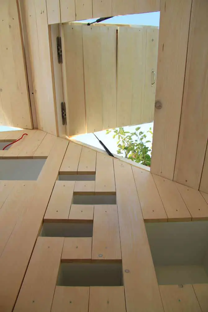 The Seelenkiste Cabin Concept by Bauhaus-university Professor Michael Loudon 2 - Summer & Tree Houses