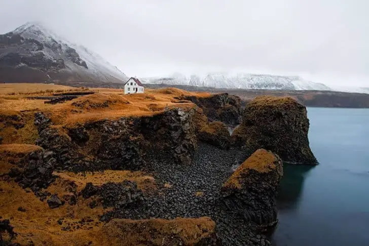 small-house-grand-nature-landscape-photography-5__880