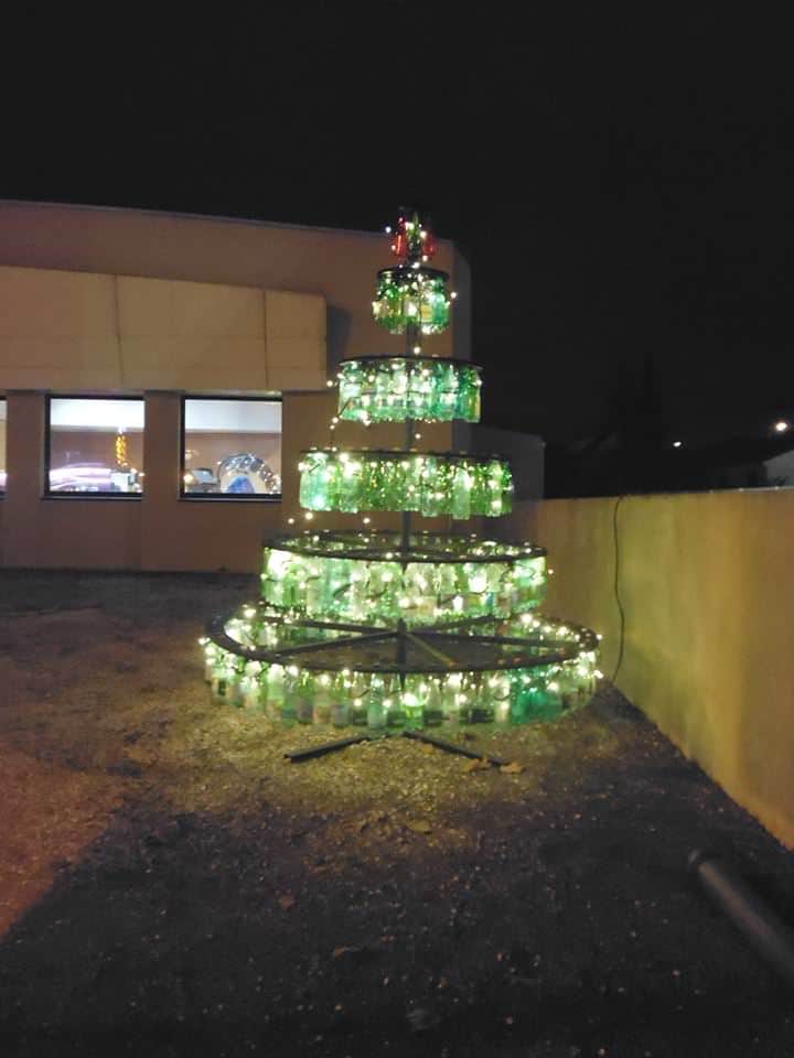 Plastic Bottles Christmas Beautiful Tree 1 - christmastree