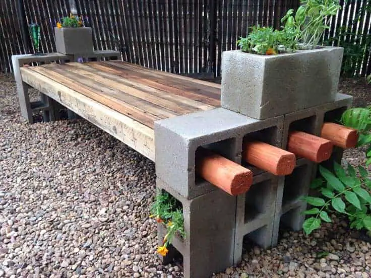 10 Ideas to Recycle Cinder Blocks in the Garden • 1001 Gardens