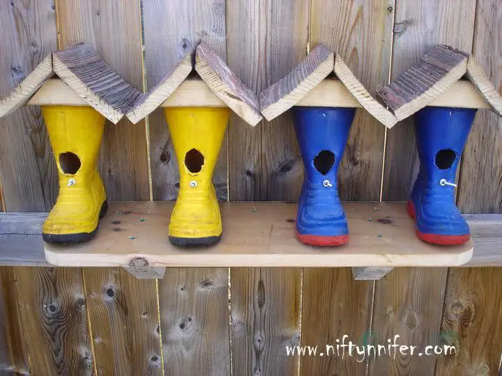 Rubber Boots Repurposed Into Cute Birdhouses 12 - repurpose