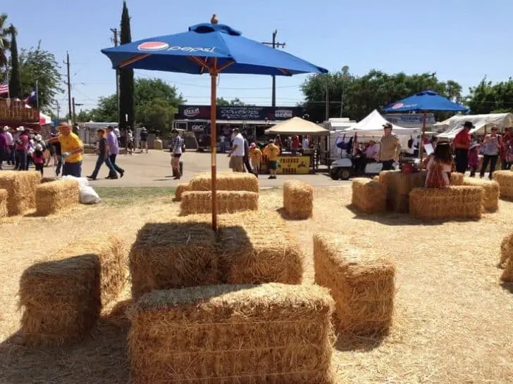 haybales10