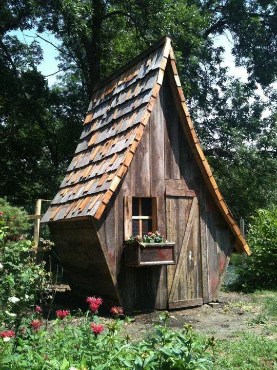 Cutest Chicken Coop of the World? 3 - chickencoop