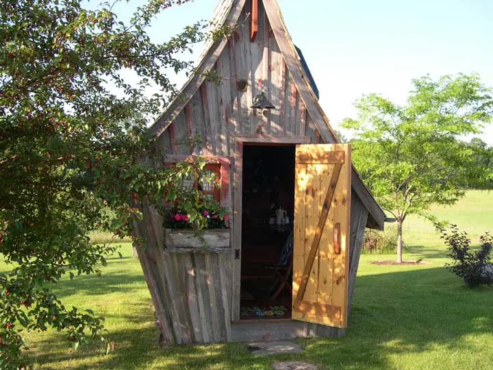 The Rustic Way Whimsical Huts Built With Reclaimed Wood ...