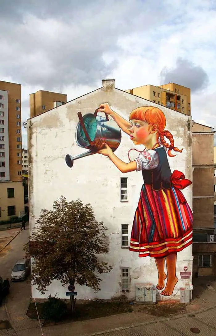 27 Pieces Of Street Art That Interact With Nature 13 - Urban Gardens & Agriculture