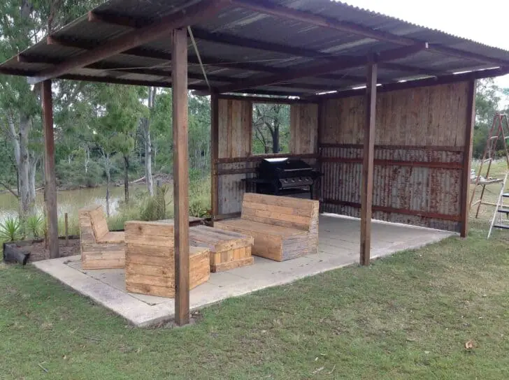 Outdoor Kitchen &amp; Garden Steps Made Out Of Recycled 