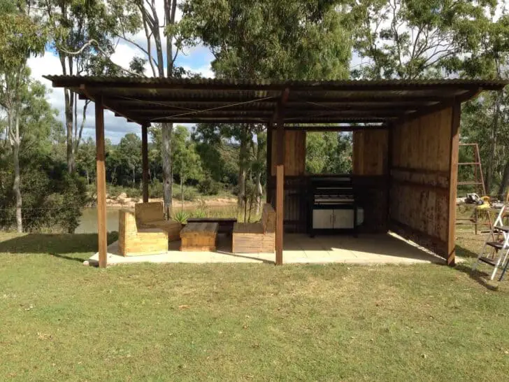 Outdoor Kitchen &amp; Garden Steps Made Out Of Recycled 