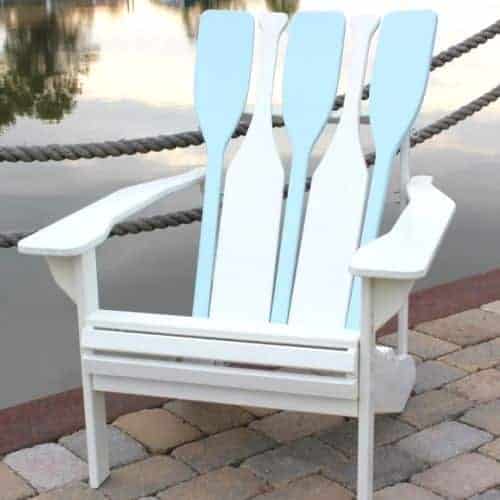 Oar-vey - this Adirondack Chair has a backrest styled like paddles or oars.