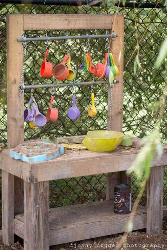 10 Fun Ideas for Outdoor Mud Kitchens for Kids