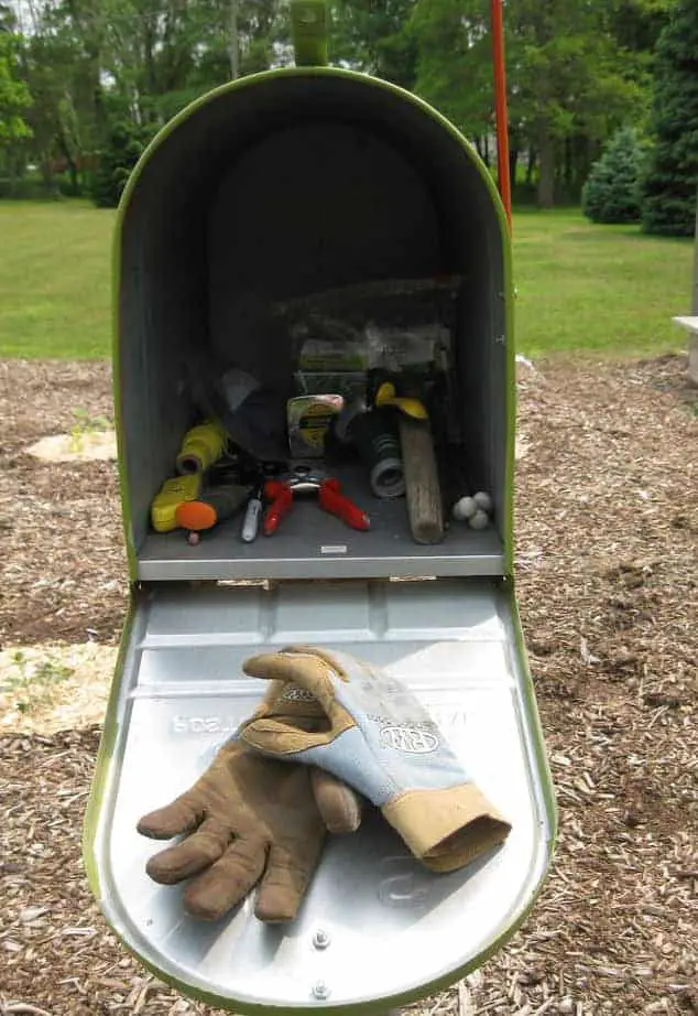 Garden mailbox toolshed