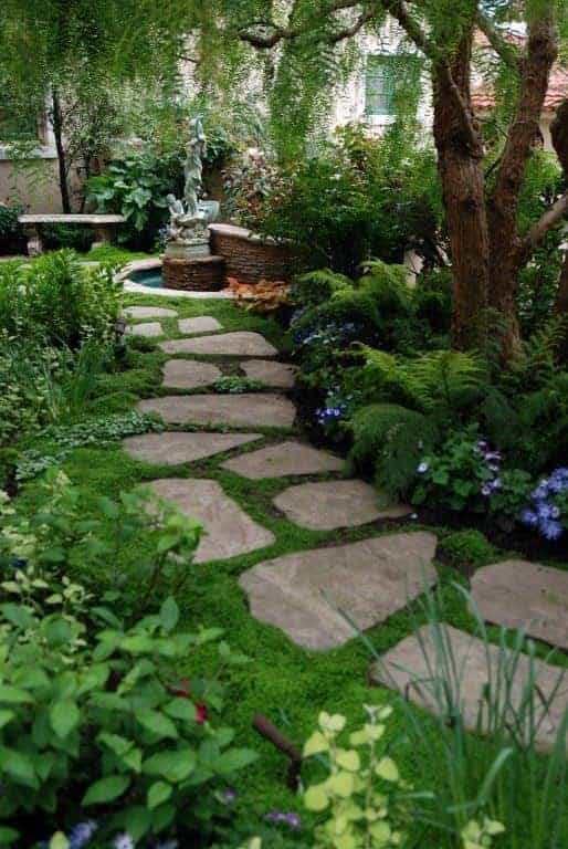 10 Lawn Landscaping Design Ideas