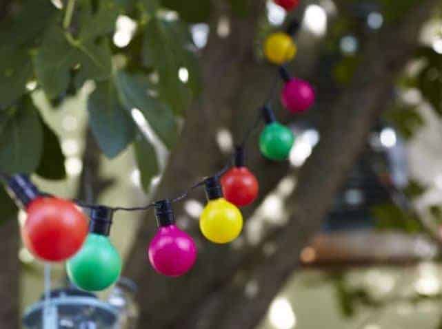 8 Ideas to Decorate Trees