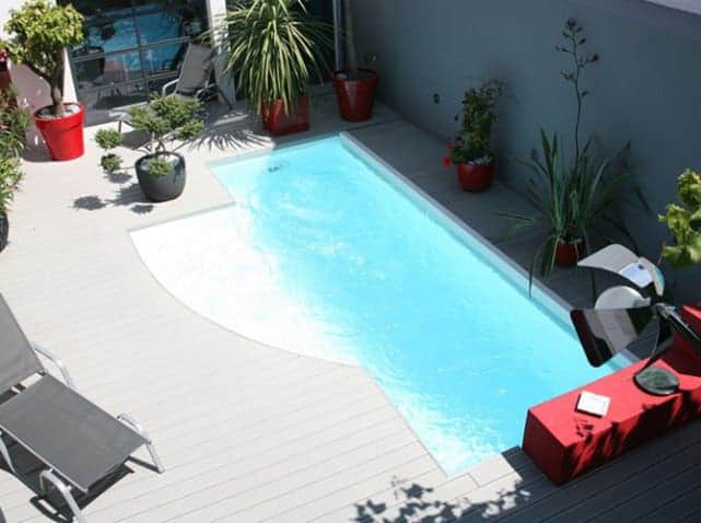 How to Make an Ultra Deco Pool Area