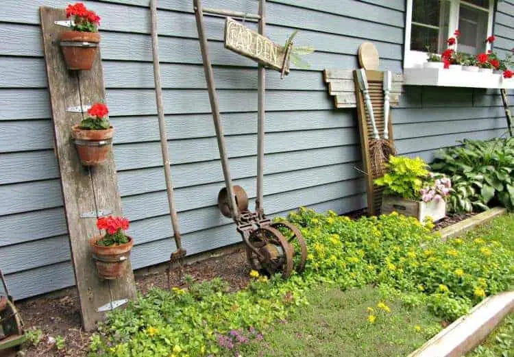 31 Tricky Ideas for Your Garden Decoration 61 - Garden Decor