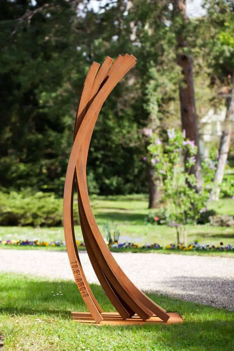 Corten Steel: 50 Very Trendy Garden Decor Ideas 49 - Patio & Outdoor Furniture