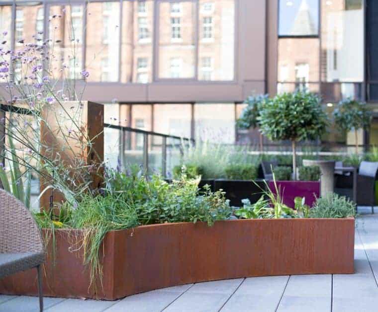 Corten Steel: 50 Very Trendy Garden Decor Ideas 25 - Patio & Outdoor Furniture