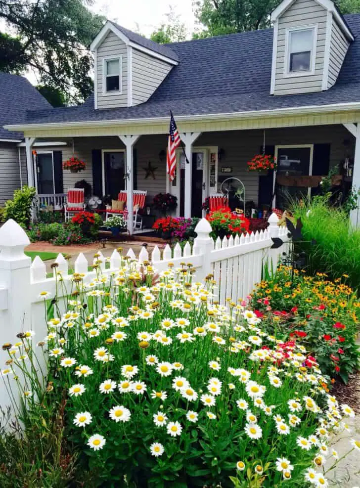 Alabama Cottage Garden 7 - Garden Decor