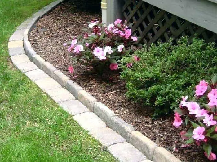 How to Flower Bed Edging - Full Guide 1 - Garden Decor