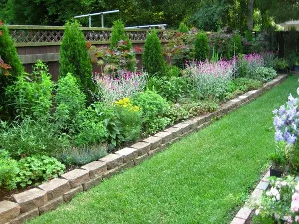 How to Flower Bed Edging - Full Guide 15 - Garden Decor