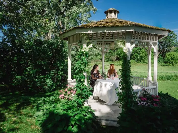 2023 Trending: Use These Ideas to Decorate Your Garden 2 - Garden Decor - 1001 Gardens 2023 Trending: Use These Ideas to Decorate Your Garden 1 - Garden Decor