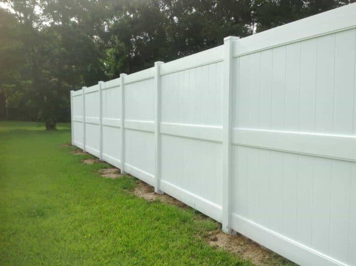 Wood Fence Alternatives: Vinyl and Trex Fencing 10 - Privacy Fences & Garden Gates