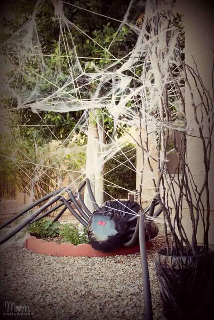 27 Best Outdoor Halloween Decorations 46 - Garden Decor
