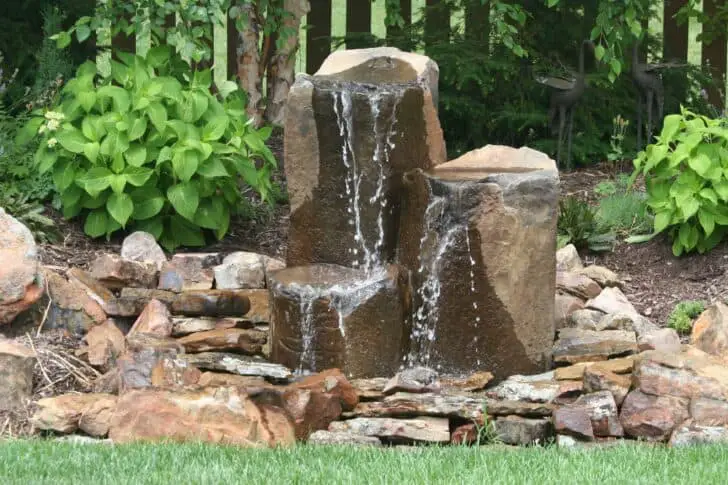 5 Water Feature Design Ideas 18 - Garden Decor